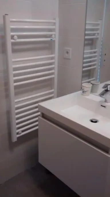 Studio Rez-De-Jardin Proche Plage Et Centre Ville Sainte-Maxime Appartement